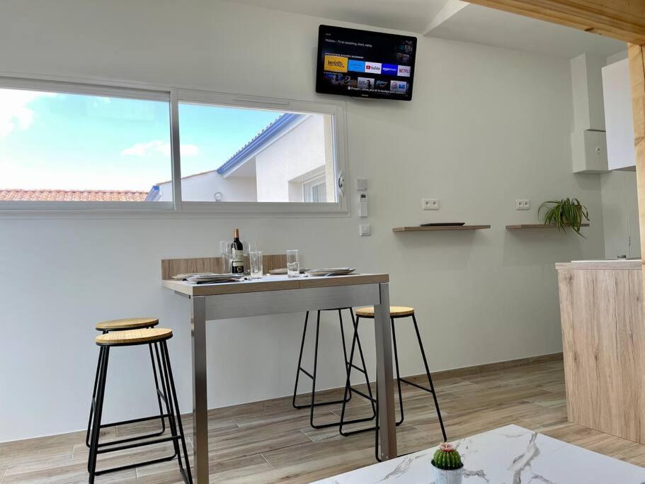 Studio Independant 4 Personnes Pisany Exterior foto